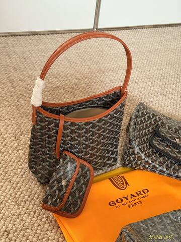 Goyard Brown 18x12cm shoulder bag 1 1 Replica