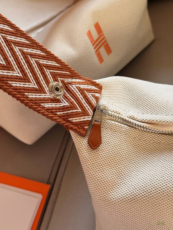 Hermes Beige canvas with brown embroidered H everyday — 1:1 Replica