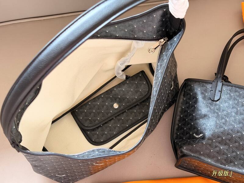 Goyard Black shoulder bag — Premium Replica
