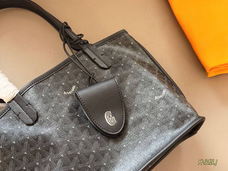 Goyard Black shoulder bag — AAA Quality Replica
