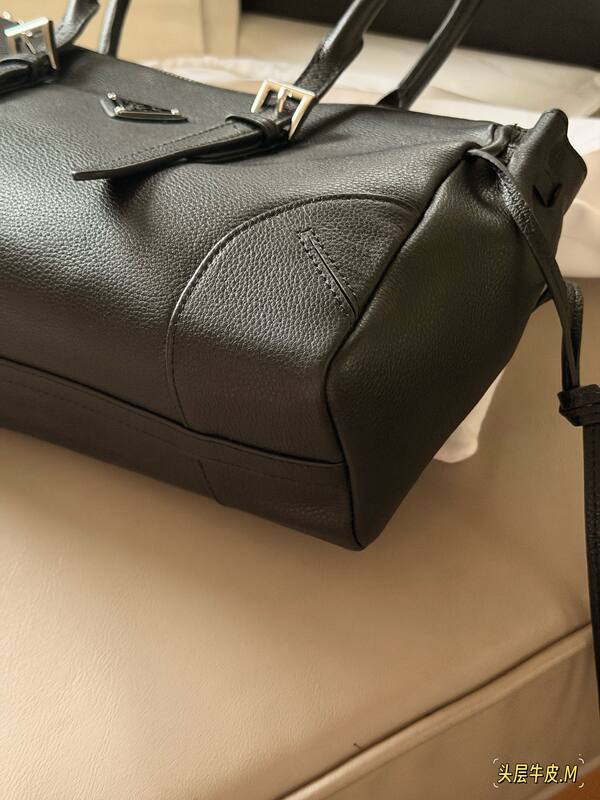 Prada Black 30x22x12cm shoulder bag — Top Quality Replica