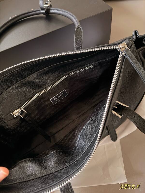 Prada Black 30x22x12cm shoulder bag — Top Quality Replica