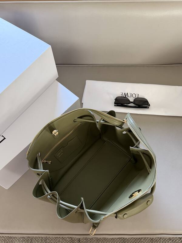 Loewe Green shoulder bag — 1:1 Replica