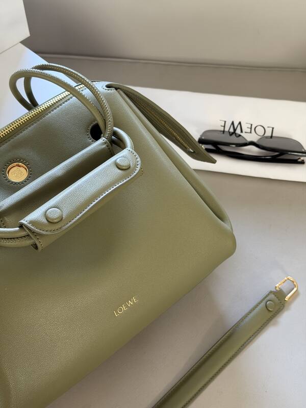 Loewe Green shoulder bag — 1:1 Replica