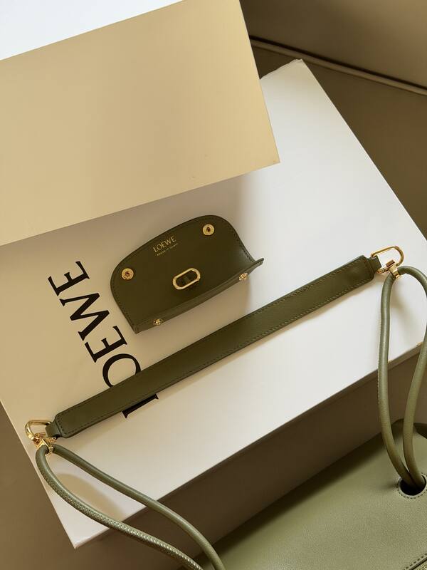 Loewe Green shoulder bag — 1:1 Replica