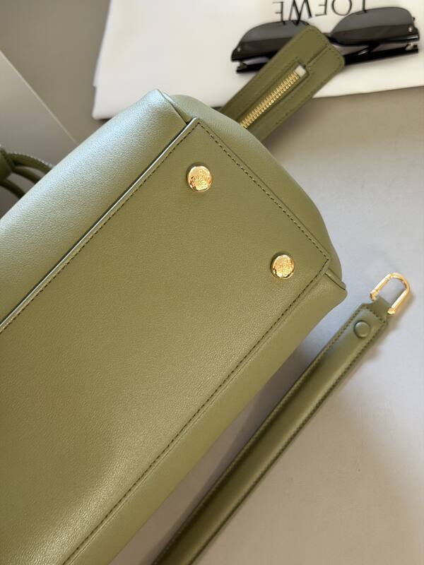 Loewe Green shoulder bag — 1:1 Replica