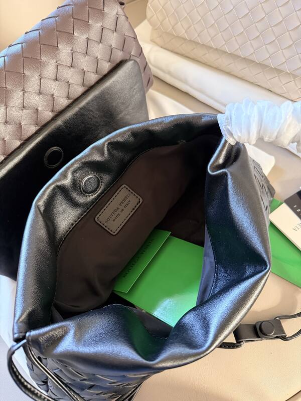 Bottega Veneta Black shoulder bag — Premium Replica