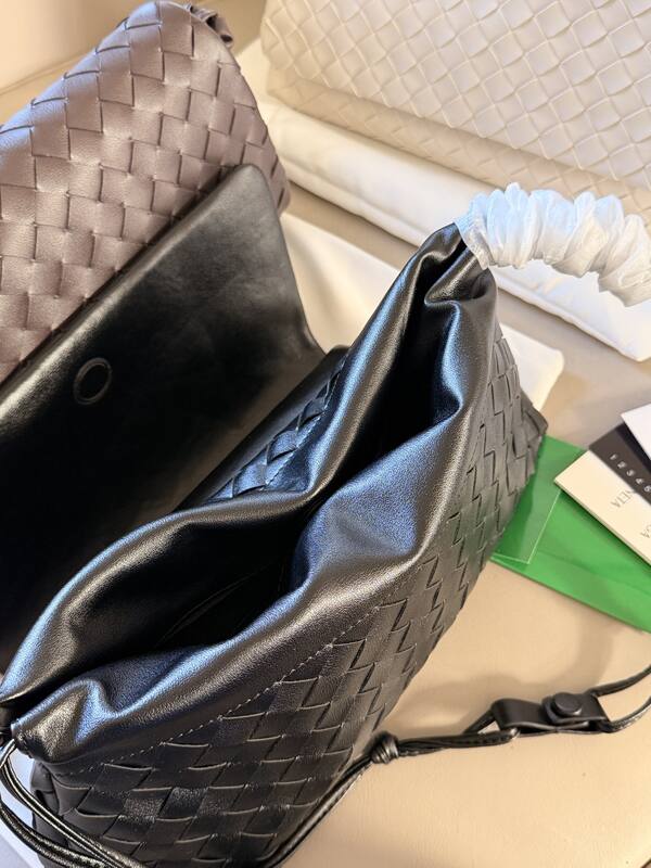 Bottega Veneta Black shoulder bag — Premium Replica