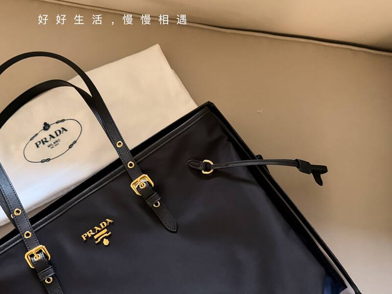 Prada Black 40x30x16cm shoulder bag — Top Quality Replica