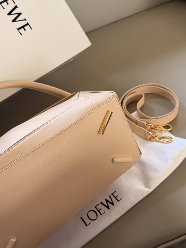 Loewe Beige 25x18x10cm shoulder bag — Top Quality Replica