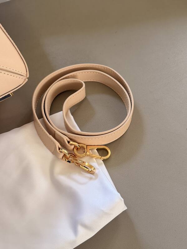 Loewe Beige 25x18x10cm shoulder bag — Top Quality Replica