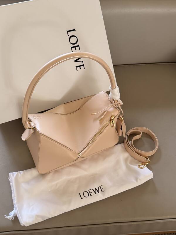 Loewe Beige 25x18x10cm shoulder bag — Top Quality Replica