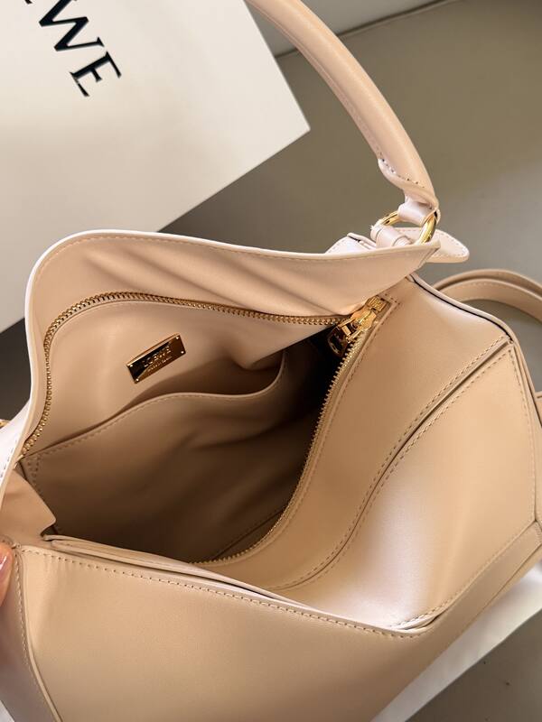 Loewe Beige 25x18x10cm shoulder bag — Top Quality Replica