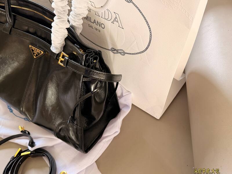 Prada Black 40x30x16cm shoulder bag — 1:1 Replica