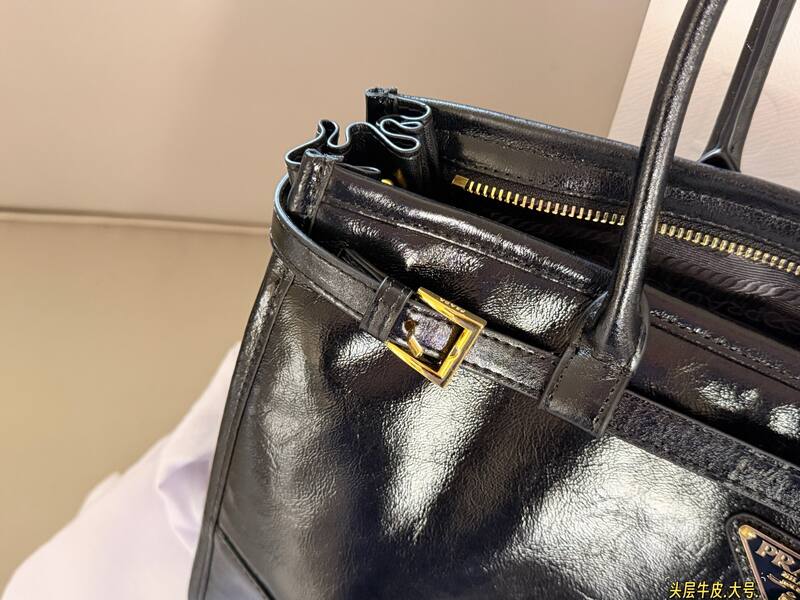 Prada Black 40x30x16cm shoulder bag — 1:1 Replica