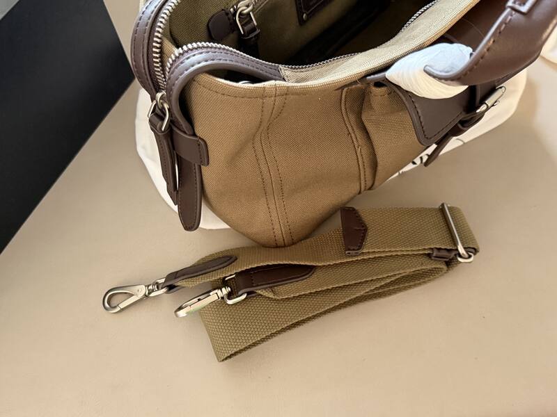 Prada Brown 25x18x10cm shoulder bag — AAA Quality Replica