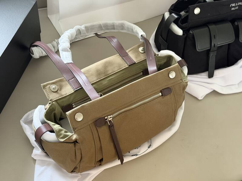 Prada Brown 40x30x16cm shoulder bag — Top Quality Replica