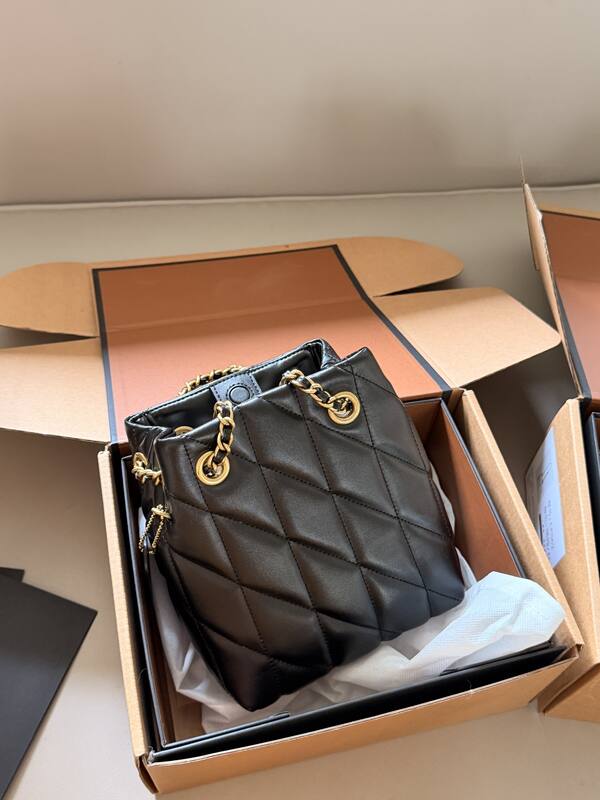 Coach Black shoulder bag — 1:1 Replica