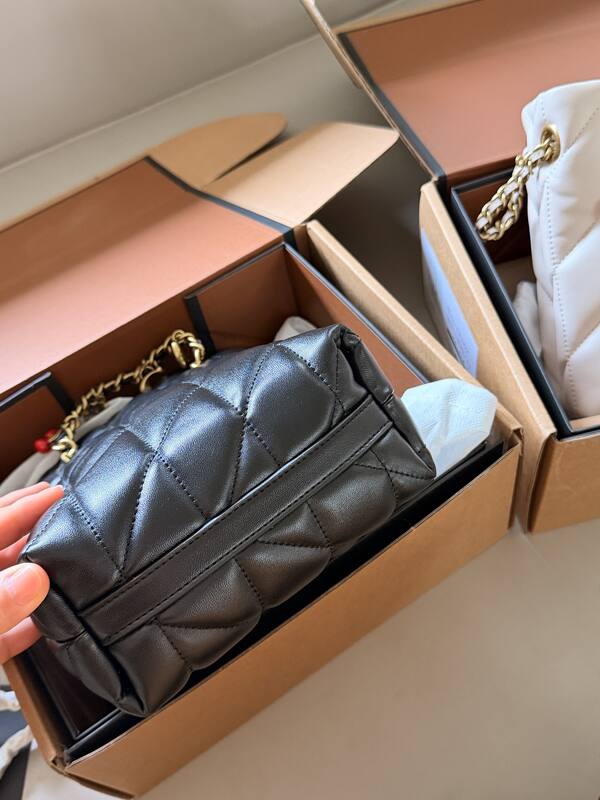 Coach Black shoulder bag — 1:1 Replica