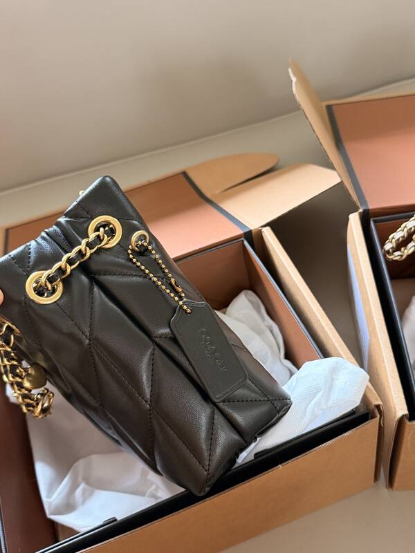 Coach Black shoulder bag — 1:1 Replica