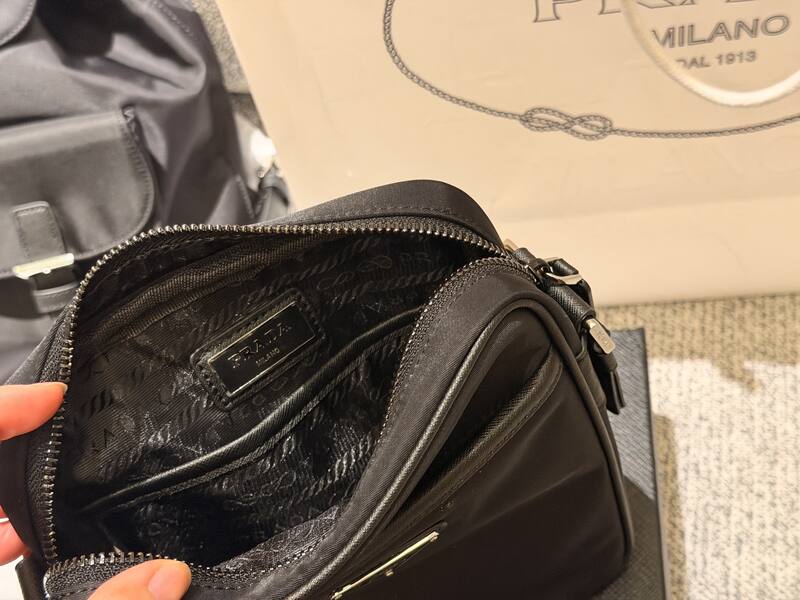 Prada Black shoulder bag — 1:1 Replica