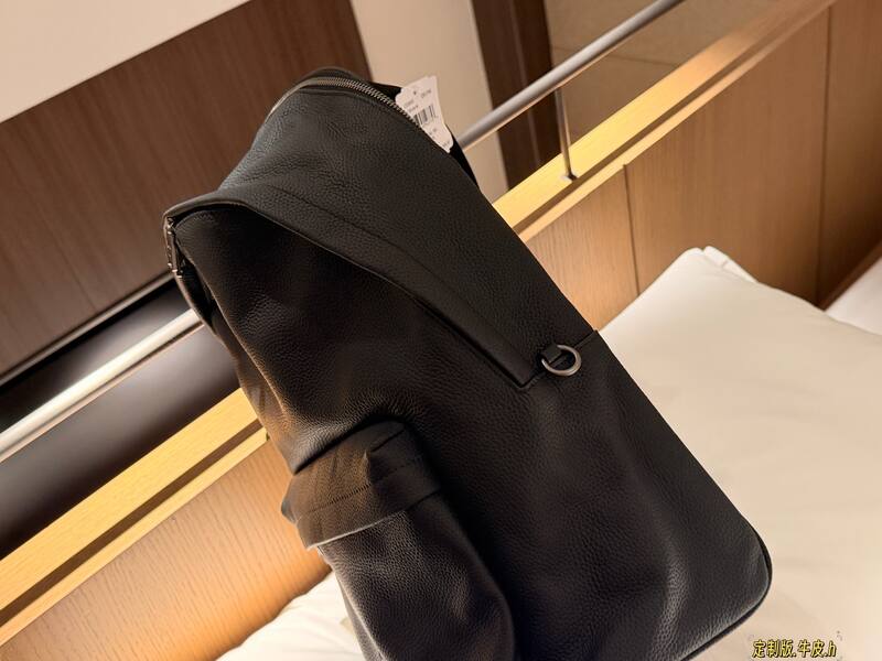 Coach Black shoulder bag — 1:1 Replica