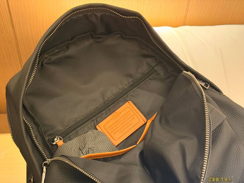 Coach Black shoulder bag — 1:1 Replica
