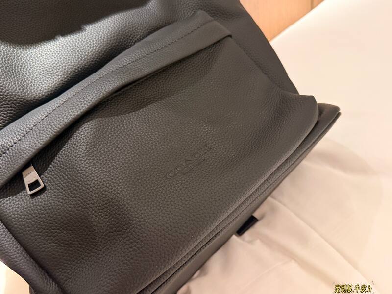 Coach Black shoulder bag — 1:1 Replica
