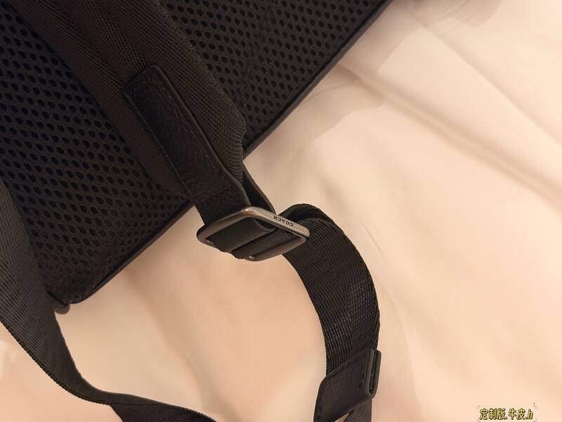 Coach Black shoulder bag — 1:1 Replica