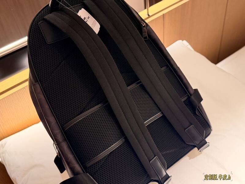Coach Black shoulder bag — Premium Replica