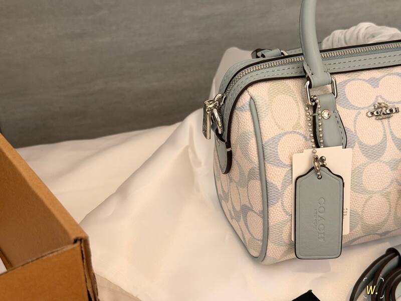 Coach Monogram 25x18x10cm shoulder bag — Premium Replica