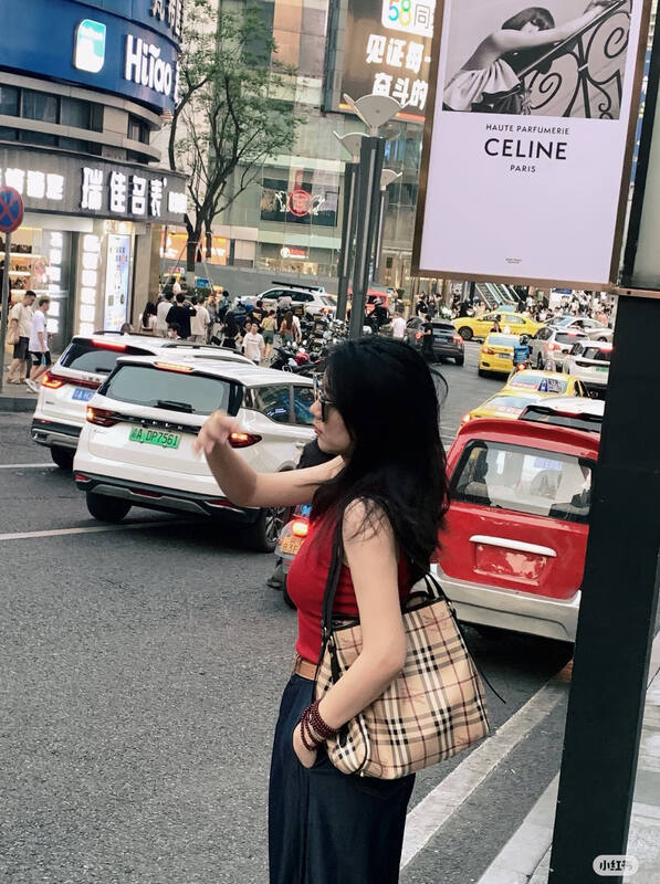 Burberry Black shoulder bag — AAA Quality Replica