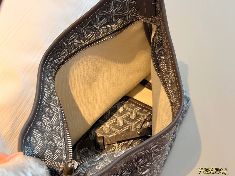 Goyard Grey shoulder bag — 1:1 Replica