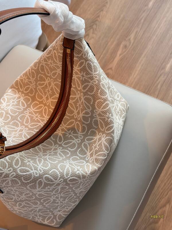 Loewe Brown 40x30x16cm shoulder bag — 1:1 Replica