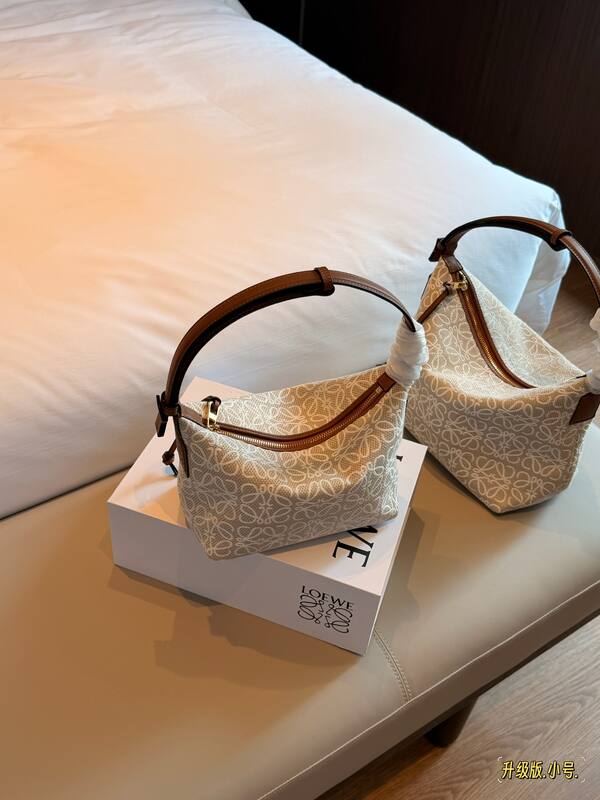 Loewe Brown 25x18x10cm shoulder bag — 1:1 Replica