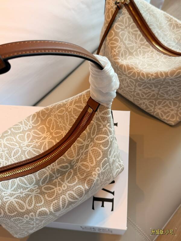 Loewe Brown 25x18x10cm shoulder bag — 1:1 Replica