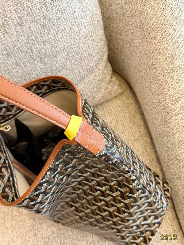 Goyard Brown shoulder bag — AAA Quality Replica