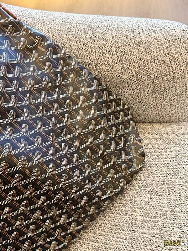 Goyard Brown shoulder bag — AAA Quality Replica