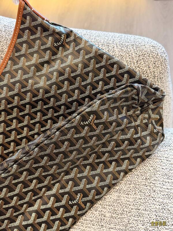 Goyard Brown shoulder bag — AAA Quality Replica