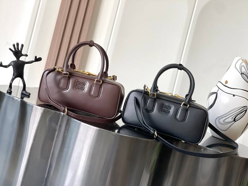 Miu Miu Black shoulder bag — Top Quality Replica
