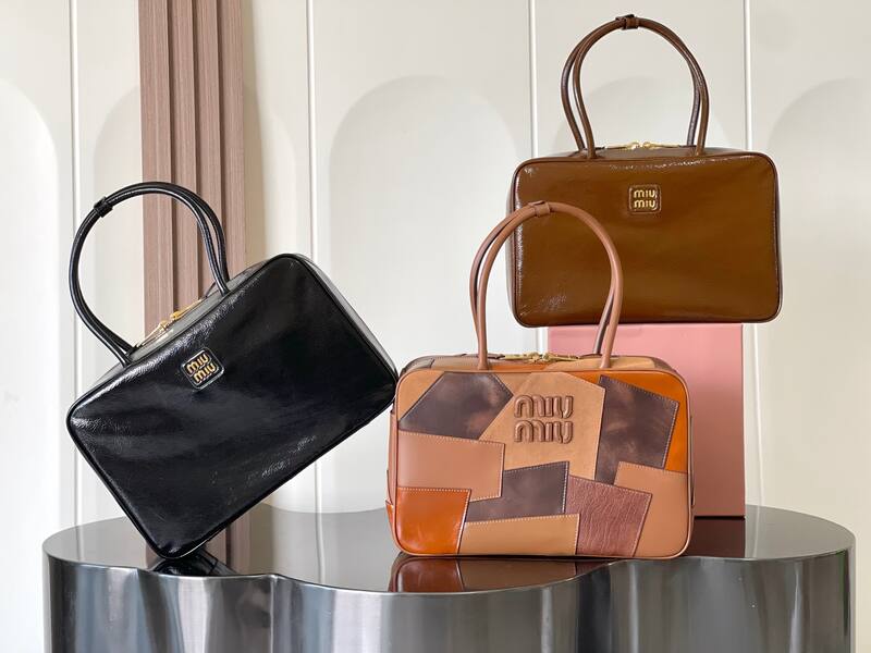 Miu Miu Black shoulder bag — Top Quality Replica