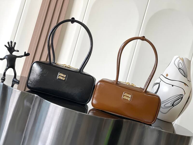 Miu Miu Black shoulder bag — Top Quality Replica