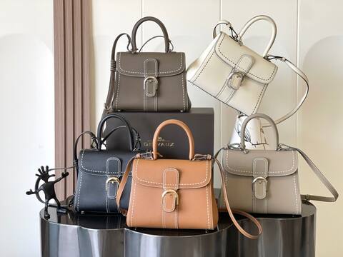 Delvaux Black crossbody 1 1 Replica