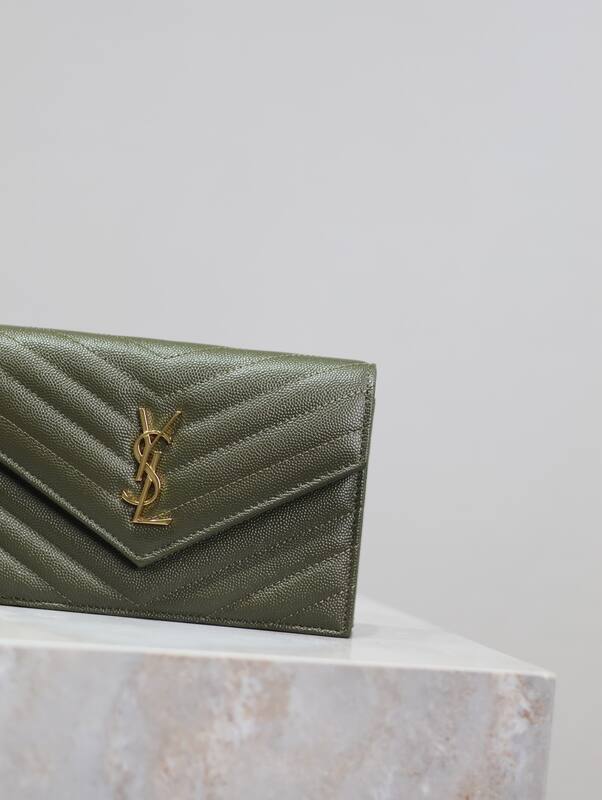 Saint Laurent Caviar everyday — 1:1 Replica