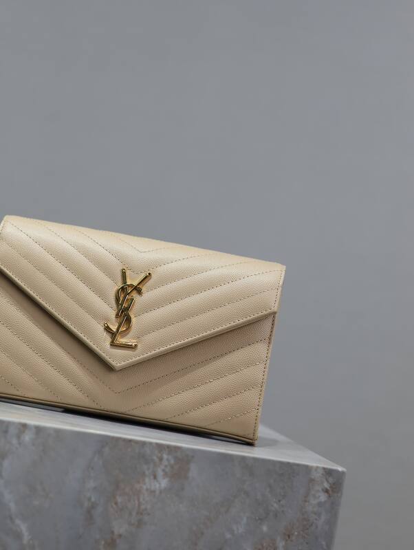 Saint Laurent Caviar everyday — 1:1 Replica