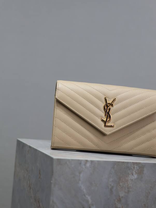 Saint Laurent Caviar everyday — 1:1 Replica