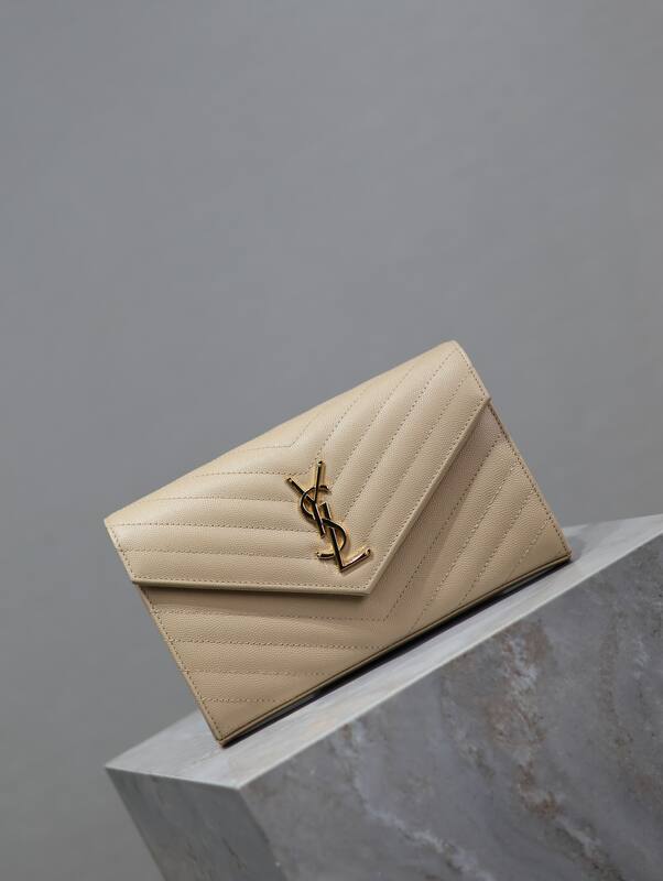 Saint Laurent Caviar everyday — 1:1 Replica