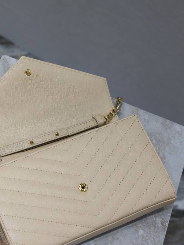 Saint Laurent Caviar everyday — 1:1 Replica