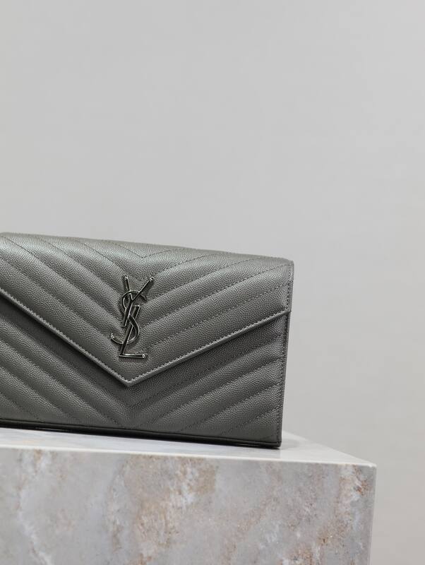 Saint Laurent Caviar everyday — Top Quality Replica