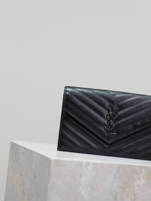 Saint Laurent Caviar everyday — Top Quality Replica